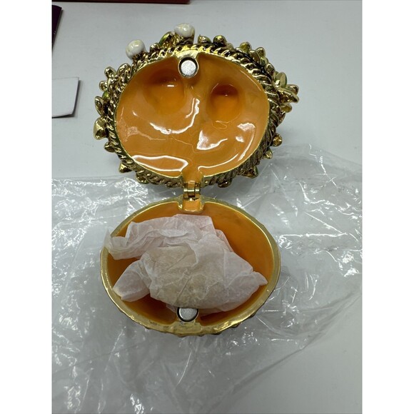 Bridgman Treasures Pewter Puppies in Flower Basket Trinket Box & Necklace Dogs - Picture 11 of 14